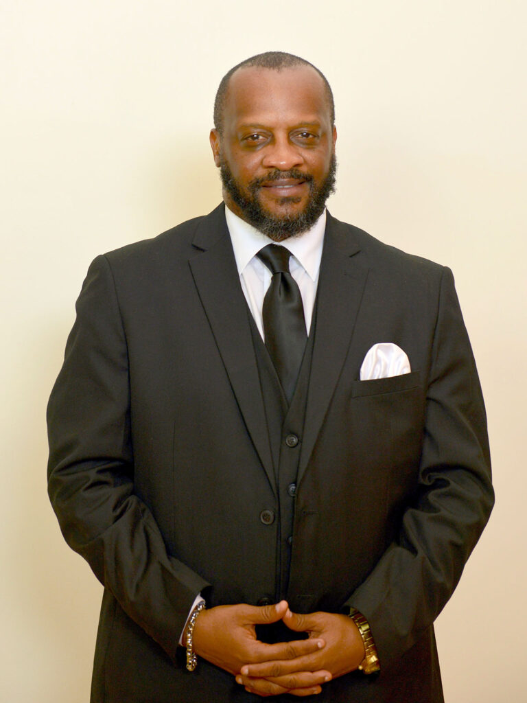 Rev.-Dr.-John-E.-Cotton-President-Congress-1200x1600